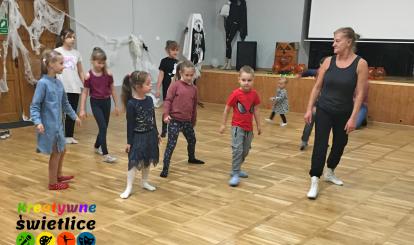 KREATYWNE ŚWIETLICE W ŁĘGACH - ZAJĘCIA TANECZNE