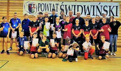 OTWARTE MISTRZOSTWA POWIATU ŚWIDWIŃSKIEGO W TENISIE STOŁOWYM