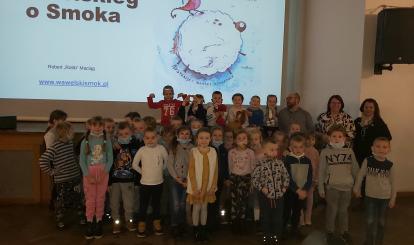 Pamiątkowe zdjęcie z autorem