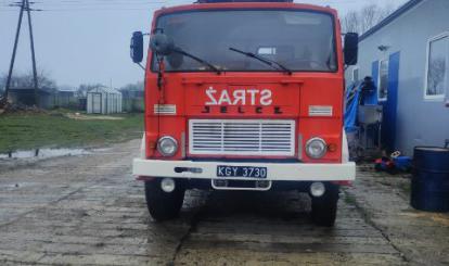 Specjalny pojazd pożarniczy Jelcz