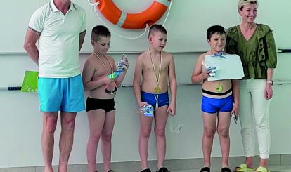 MIĘDZYSZKOLNE ZAWODY PŁYWACKIE