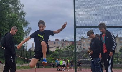 Mistrzostwa Powiatu Świdwińskiego w Drużynowym Czwórboju Lekkoatletycznym Igrzysk Dzieci dziewcząt i chłopców w ramach  Wojewódzkiego Szkolnego Związku Sportowego w Szczecinie