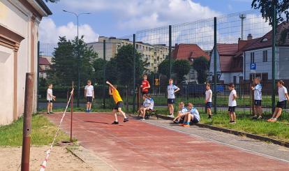 Mistrzostwa Powiatu Świdwińskiego w Drużynowym Trójboju Lekkoatletycznym Igrzysk Dzieci dziewcząt i chłopców