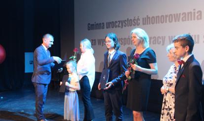 Gminna uroczystość uhonorowania uczniów i nauczycieli za wyniki wspólnej pracy w roku szkolnym 2023/2024