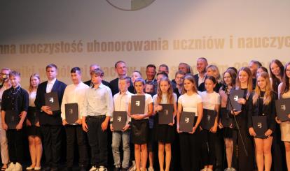 Gminna uroczystość uhonorowania uczniów i nauczycieli za wyniki wspólnej pracy w roku szkolnym 2023/2024