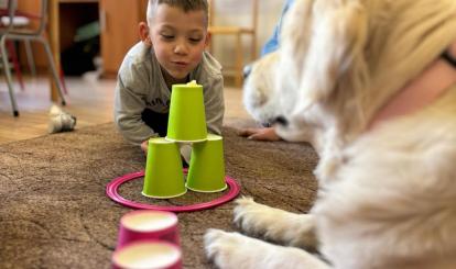 Dogoterapia w Szkole Podstawowej z Oddziałami Przedszkolnymi w Toporzyku