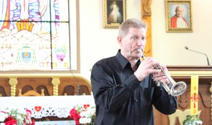 Poświęcenie i wybudzenie organów z kościoła filialnego pw. Najświętszego Serca Pana Jezusa w Łęgach