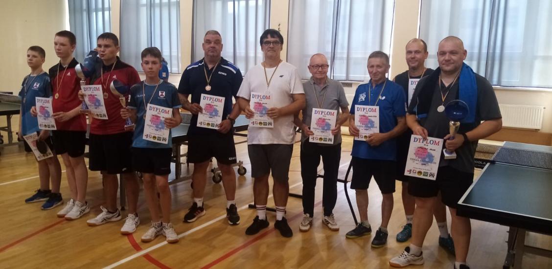 WAKACYJNY TURNIEJ TENISA STOŁOWEGO STS POŁCZYN-ZDRÓJ